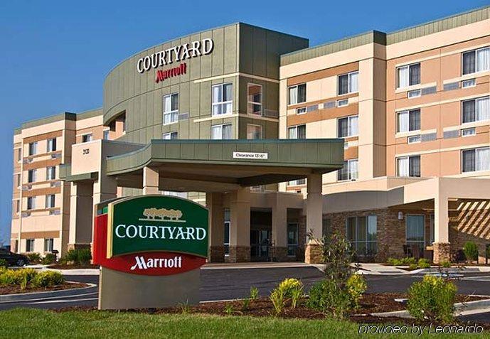 Courtyard By Marriott Salisbury Exterior foto