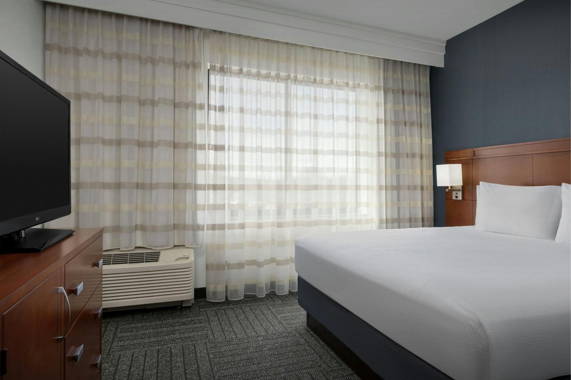 Courtyard By Marriott Salisbury Exterior foto